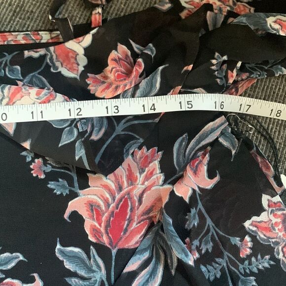 Olivaceous cold shoulder sheer ruffle blouse sz small - Picture 13 of 16